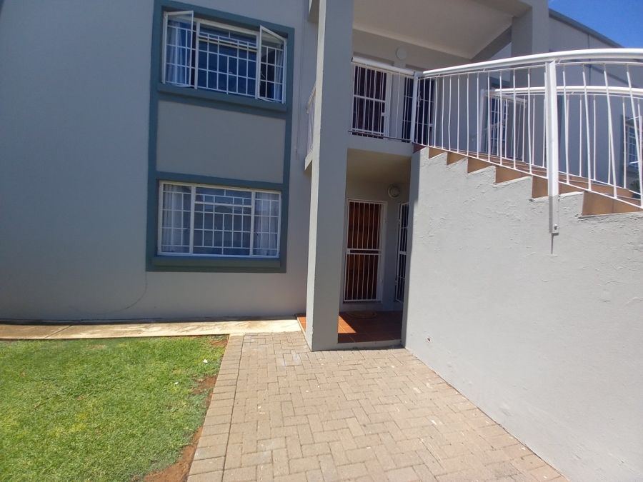 3 Bedroom Property for Sale in Kannoniers Park North West